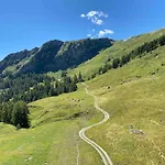 Ferienstudio Mit Herrlicher Berg- Und Talsicht Crans-Montana
